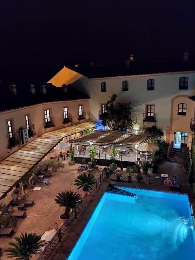Hotel Alcazar De La Reina Carmona  Zewnętrze zdjęcie