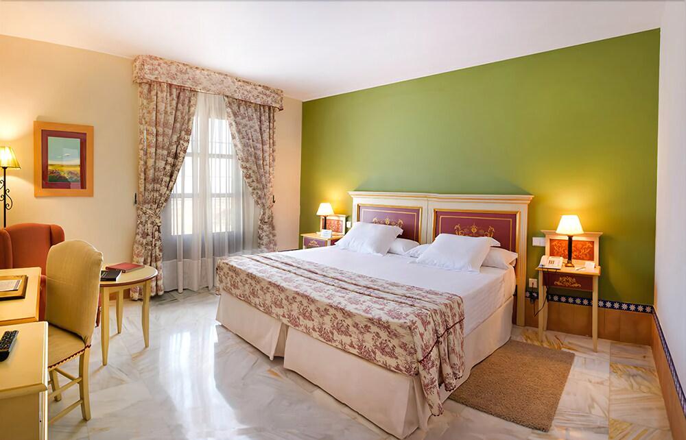 Hotel Alcazar De La Reina Carmona  Zewnętrze zdjęcie