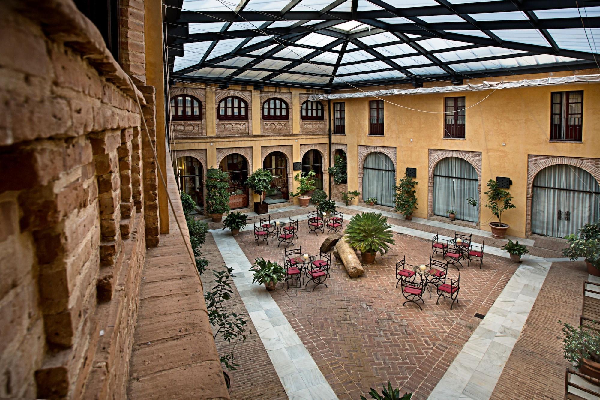 Hotel Alcazar De La Reina Carmona  Zewnętrze zdjęcie