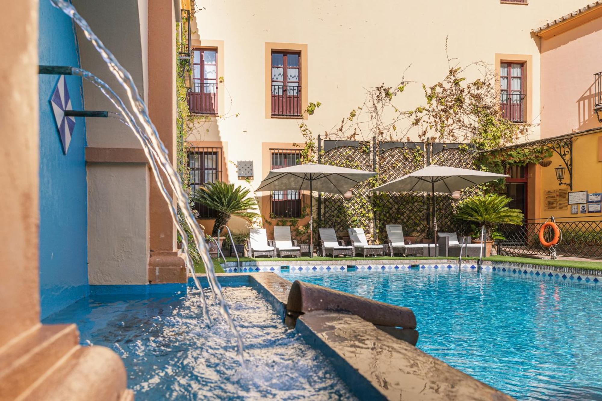 Hotel Alcazar De La Reina Carmona  Zewnętrze zdjęcie